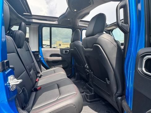 Used 2024 Jeep Wrangler Unlimited Rubicon AWD/4WD image 30
