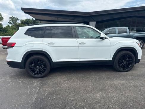 Used 2023 Volkswagen Atlas SE w/ Black Wheel Package AWD/4WD image 17