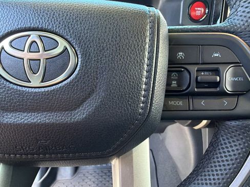 Used 2024 Toyota Tacoma TRD Off-Road w/ TRD Off Road Premium Package AWD/4WD image 20