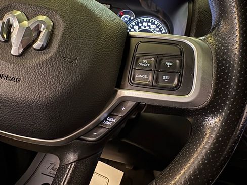 Used 2022 RAM 2500 Big Horn image 25