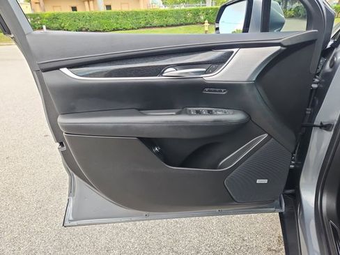 Certified 2021 Cadillac XT5 Premium Luxury FWD image 20
