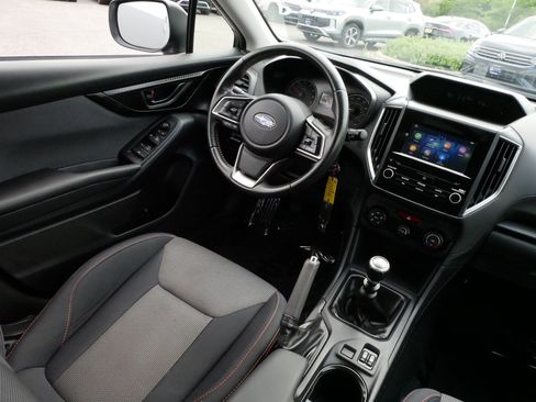 Used 2019 Subaru Crosstrek 2.0i Premium w/ Popular Package #2 AWD/4WD image 9