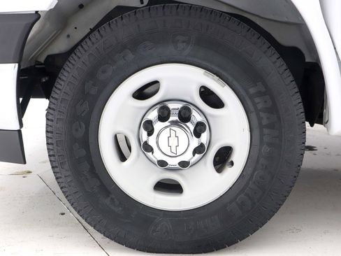 Used 2017 Chevrolet Express 3500 LT w/ LT Preferred Equipment Group image 28