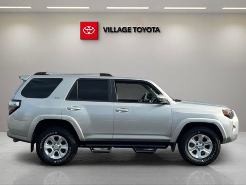 Certified 2022 Toyota 4Runner SR5 RWD image 6