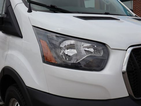 Used 2023 Ford Transit 250 Low Roof AWD w/ Exterior Upgrade Package image 4
