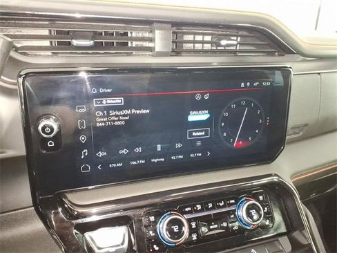 Used 2024 GMC Sierra 2500 AT4 w/ AT4 Premium Plus Package image 19