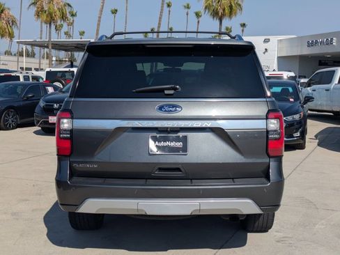 Used 2018 Ford Expedition Platinum RWD image 7