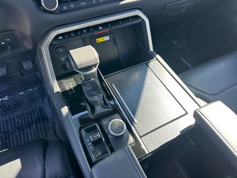 Used 2023 Toyota Tundra Platinum image 23