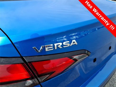 Used 2023 Nissan Versa SV image 9