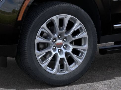 New 2026 GMC Yukon Denali w/ Denali Reserve Package AWD/4WD image 9