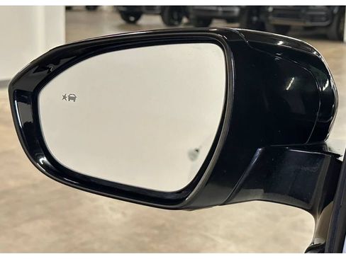 Used 2023 Chevrolet Bolt LT w/ Infotainment Package FWD image 32