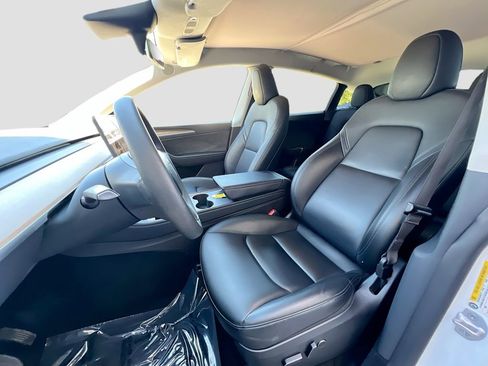 Used 2023 Tesla Model Y Long Range AWD/4WD image 20