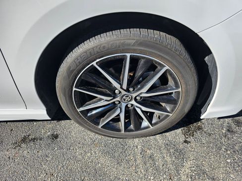 Used 2024 Toyota Camry SE FWD image 10