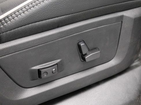 New 2026 RAM 3500 Limited AWD/4WD image 30