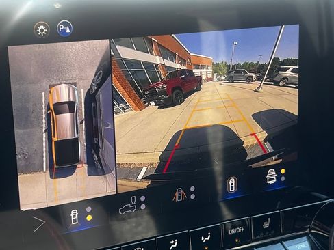 New 2026 Chevrolet Colorado Z71 w/ Technology Package AWD/4WD image 10