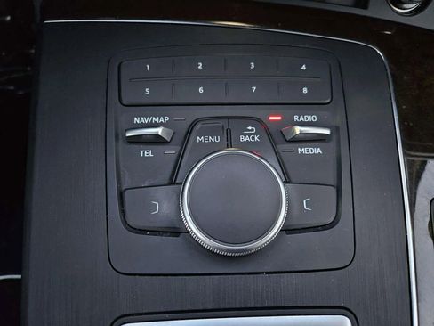 Used 2019 Audi Q5 2.0T Premium image 34