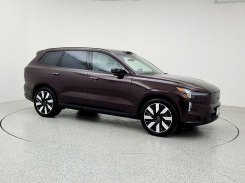 New 2025 Volvo EX90 Ultra image 3
