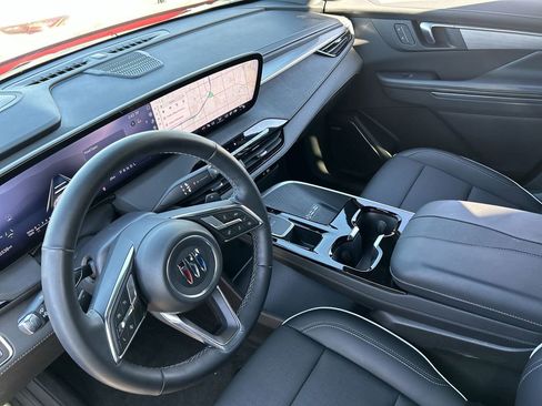 Used 2025 Buick Enclave Preferred image 10