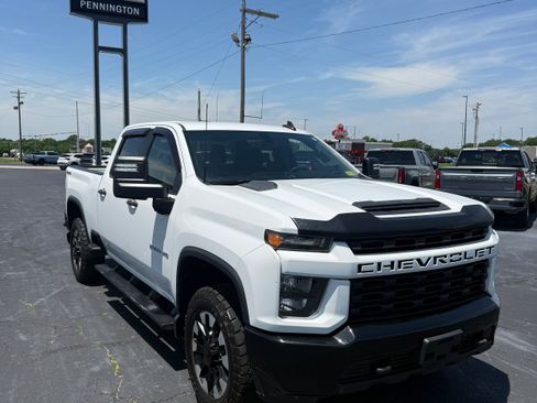 Used 2020 Chevrolet Silverado 2500 Custom w/ Custom Value Package AWD/4WD image 1