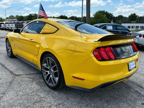 Used 2016 Ford Mustang GT Premium w/ Equipment Group 401A RWD image 4