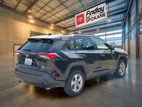 Used 2025 Toyota RAV4 XLE AWD/4WD image 4