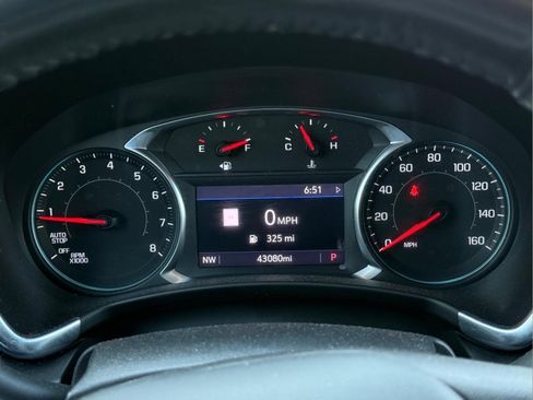 Used 2022 Chevrolet Equinox LT FWD image 19