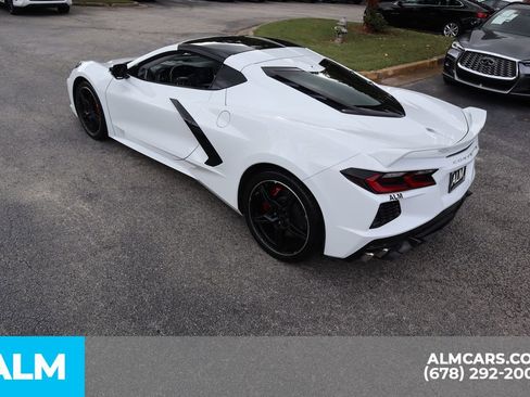 Used 2021 Chevrolet Corvette Stingray w/ Z51 Performance Package image 10