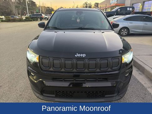 Used 2022 Jeep Compass Latitude w/ Sun and Sound Group image 2