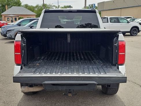 Used 2024 Toyota Tacoma SR5 AWD/4WD image 26