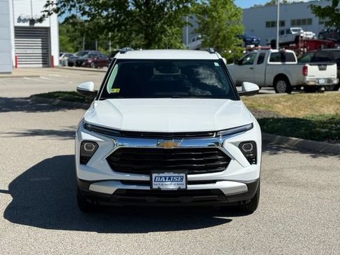 Used 2024 Chevrolet TrailBlazer LT w/ Convenience Package AWD/4WD image 5
