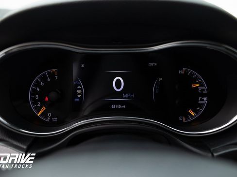 Used 2018 Jeep Grand Cherokee Altitude image 25