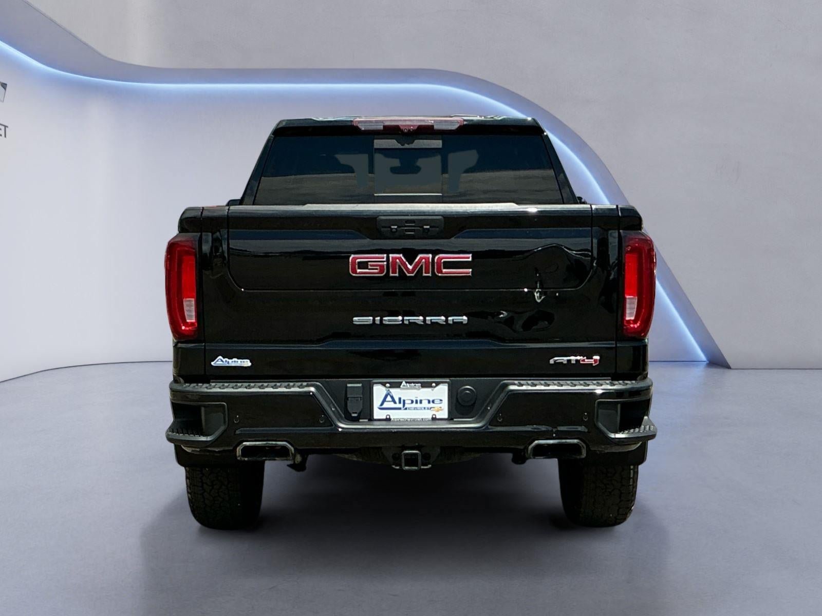 Used 2021 GMC Sierra 1500 AT4 w/ AT4 Value Package AWD/4WD image 4