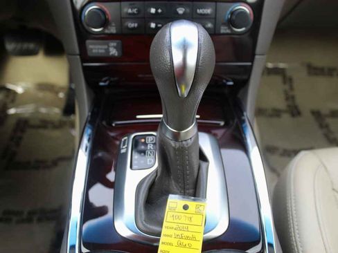 Used 2014 INFINITI Q60 Convertible w/ Premium Package image 25