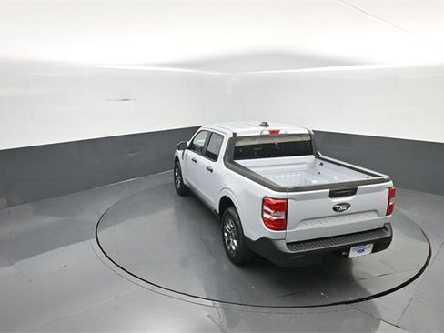 New 2026 Ford Maverick XLT image 25