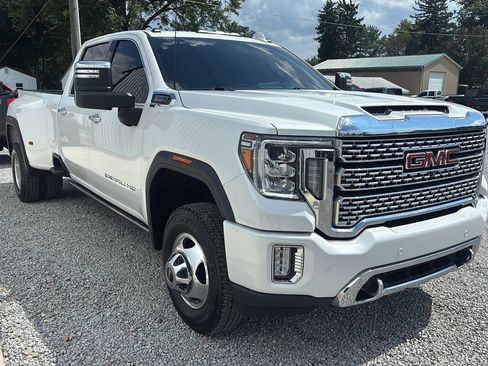 Used 2023 GMC Sierra 3500 Denali w/ Denali Ultimate Package AWD/4WD image 12