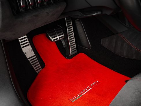 Used 2016 Lamborghini Huracan LP 580-2 RWD image 17