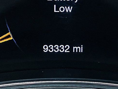 Used 2019 Jeep Grand Cherokee Limited image 32