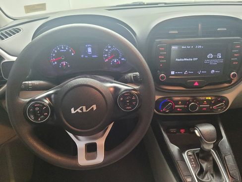 Used 2022 Kia Soul LX FWD image 22