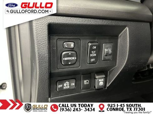 Used 2021 Toyota Tundra SR5 w/ SR5 Upgrade Package AWD/4WD image 20