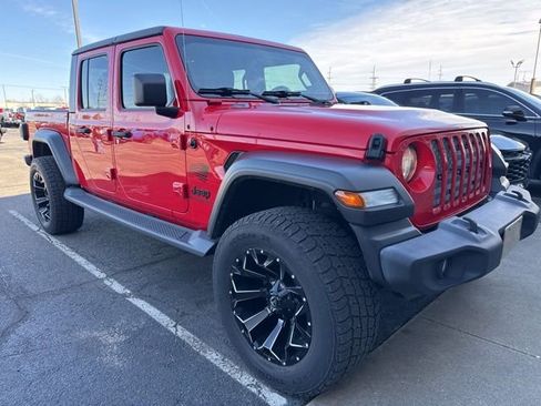Used 2020 Jeep Gladiator Sport w/ Quick Order Package 24S image 3