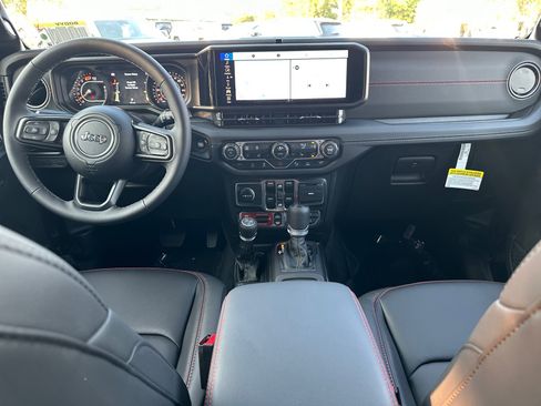 New 2026 Jeep Wrangler Unlimited Rubicon AWD/4WD image 17