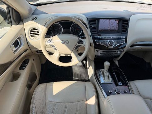 Used 2013 INFINITI JX35 FWD w/ Premium Pkg image 4