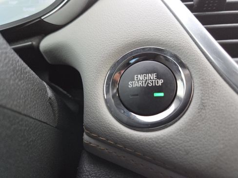 Used 2019 Chevrolet Trax Premier FWD image 9