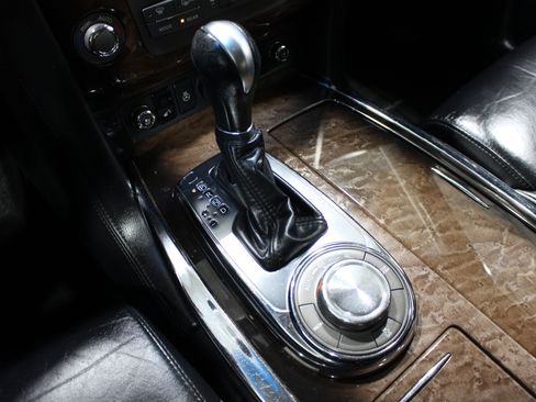 Used 2011 INFINITI QX56 4WD w/ Deluxe Touring Pkg image 20