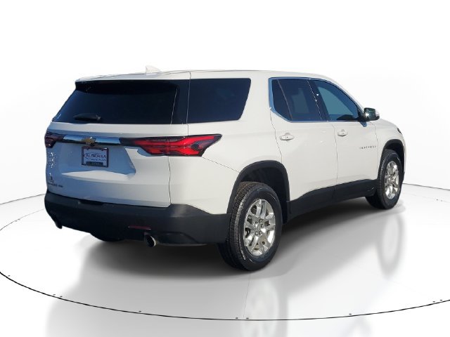 Certified 2023 Chevrolet Traverse LS w/ Safety Package AWD/4WD image 4