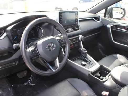 Used 2021 Toyota RAV4 XSE AWD/4WD image 12