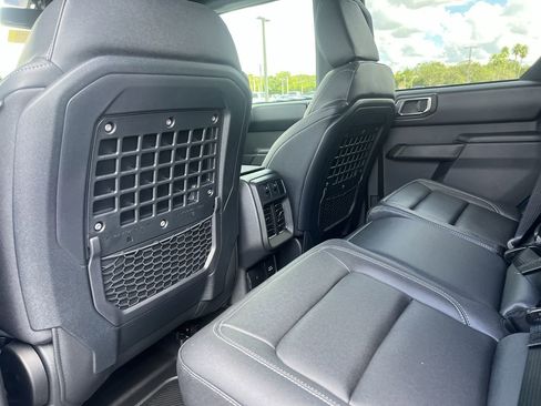 New 2025 Ford Bronco Badlands image 16