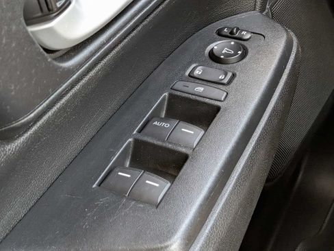 Used 2017 Honda CR-V LX image 23