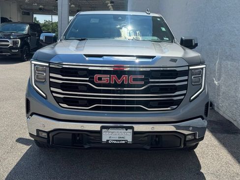 Used 2024 GMC Sierra 1500 SLT w/ SLT Premium Plus Package AWD/4WD image 11