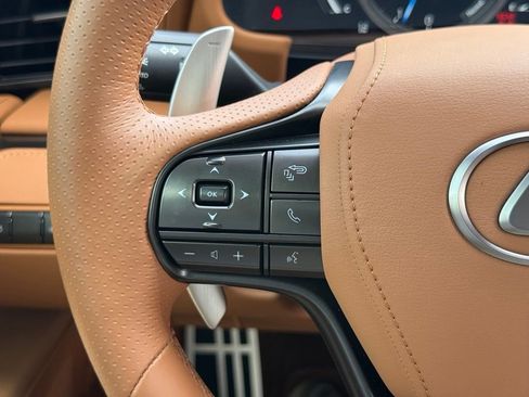 Used 2024 Lexus LC 500 Convertible w/ Touring Package RWD image 28